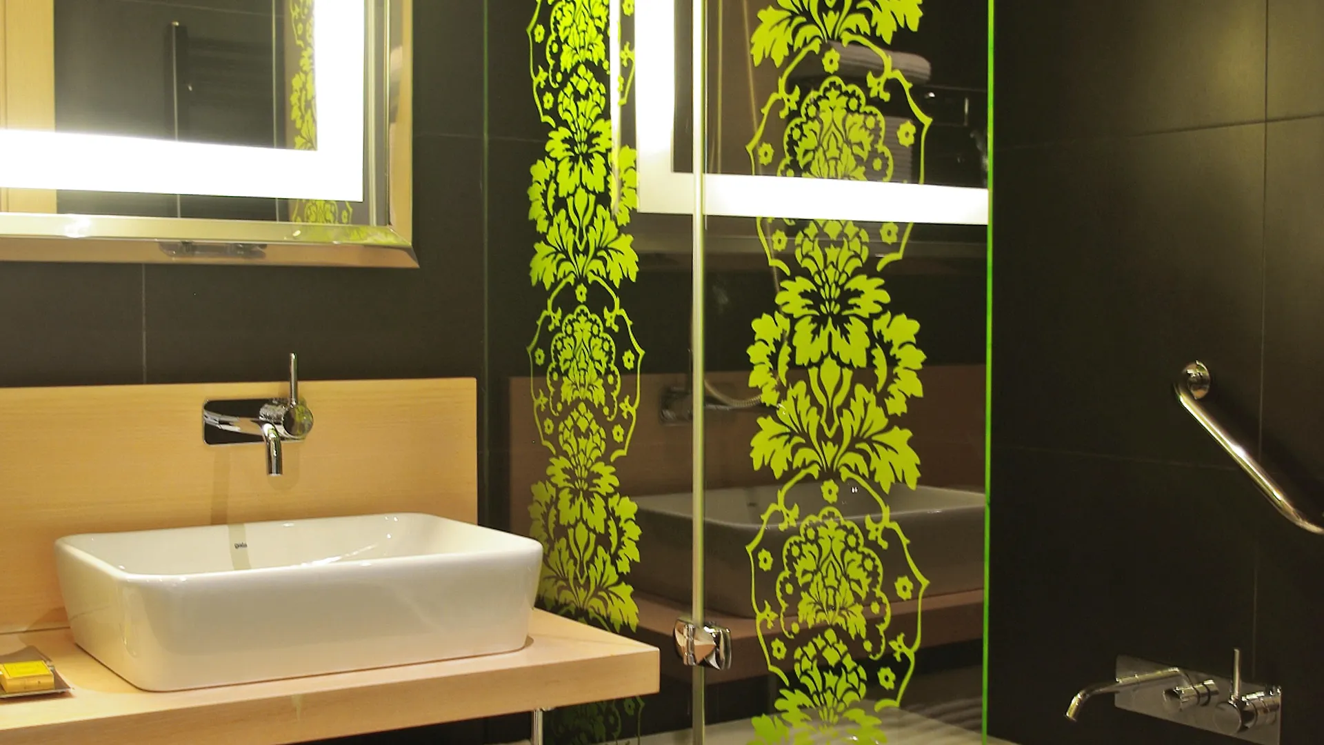 Doubletree By Hilton Girona Hotel